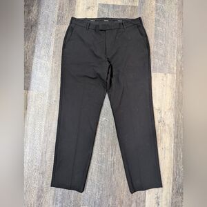 Van Heusen Mens 34x30 Black Dress Pants